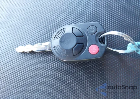 2008 Ford Escape Limited из США, поврежденный, VIN 1FMCU94178KA67117